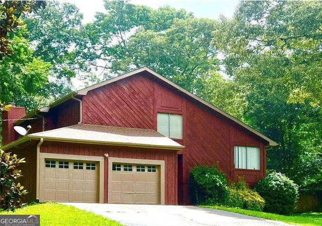 Photo 2 of Single family home for sale at 2704 Valley Hill Dr, Acworth, GA 30102 | MLS# 10823650 | Listing updated on 2026-10-22