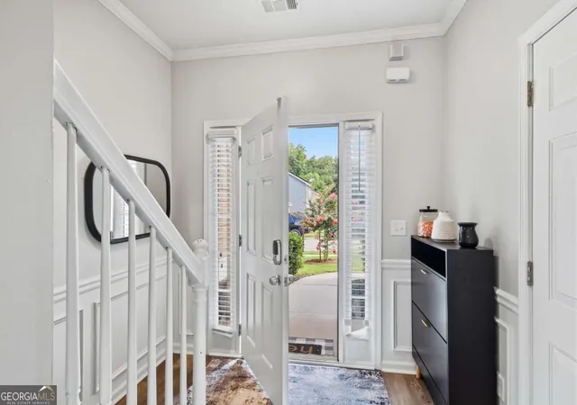 Photo 2 of Townhouse for sale at 2550 Capella Cir SW, Atlanta, GA 30331 | MLS# 10807203 | Listing updated on 2026-09-23