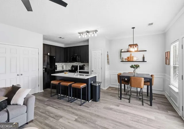 Photo 4 of Townhouse for sale at 2550 Capella Cir SW, Atlanta, GA 30331 | MLS# 10807203 | Listing updated on 2026-09-23