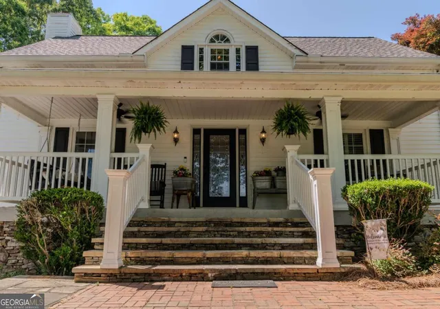 Photo 1 of Mansion for sale at 1044 Hutchings Mountain Rd, Rockmart, GA 30153 | MLS# 10755487 | Listing updated on 2026-08-31