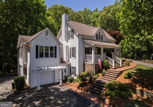 Photo 3 of Mansion for sale at 1044 Hutchings Mountain Rd, Rockmart, GA 30153 | MLS# 10755487 | Listing updated on 2026-08-31