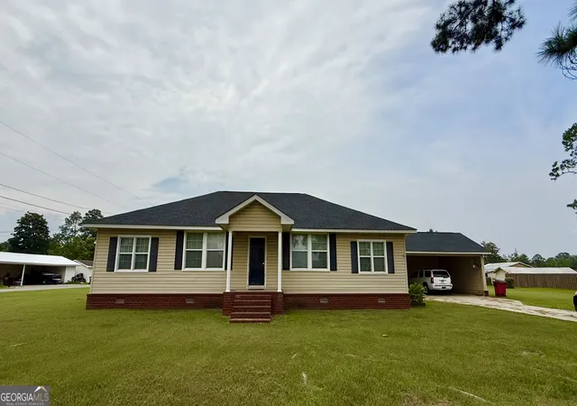 Photo 1 of Single family home for sale at 58 Burketts Ferry Rd, Hazlehurst, GA 31539 | MLS# 10820926 | Listing updated on 2026-09-19