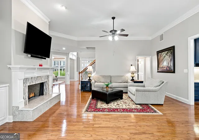 Photo 3 of Single family home for sale at 512 Vickery Arbor Dr, Suwanee, GA 30024 | MLS# 10830449 | Listing updated on 2026-08-31