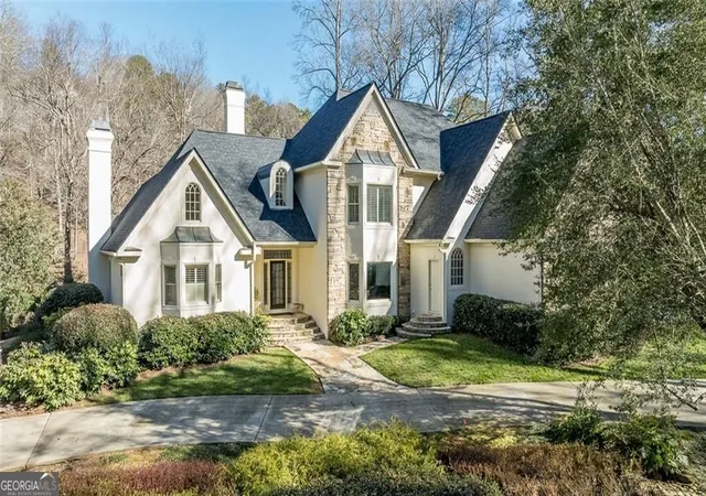 2nd image of 325 Riverhall Ct, Sandy Springs, GA 30350 | MLS# 10777511