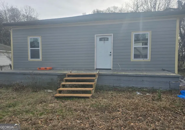 Photo 1 of Single family home for sale at 142 Spalding St, Griffin, GA 30223 | MLS# 10808885 | Listing updated on 2026-08-03
