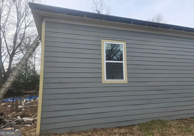 Photo 2 of Single family home for sale at 142 Spalding St, Griffin, GA 30223 | MLS# 10808885 | Listing updated on 2026-08-03