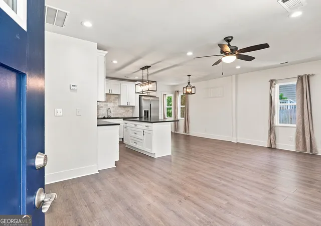 Photo 3 of Single family home for sale at 2020 North Ave Nw, Atlanta, GA 30318 | MLS# 10826875 | Listing updated on 2026-10-03