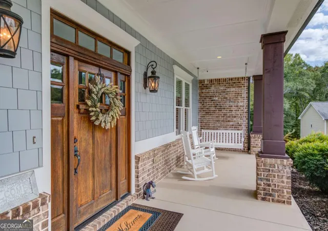2nd image of 617 Skyland Dr, Hoschton, GA 30548 | MLS# 10700969
