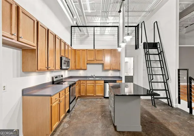 Listing Photo 5 - Condo for sale in building located at 174 Chester Ave Se, Atlanta, GA 30316 - Unit #110