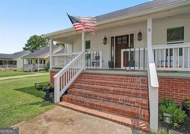 4th image of 5 Oak St, Aragon, GA 30104 | MLS# 10827289