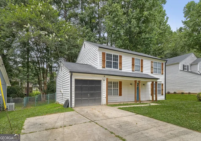 Photo 2 of Single family home for sale at 2203 Victoria Pl, Lithonia, GA 30058 | MLS# 10787926 | Listing updated on 2026-07-03