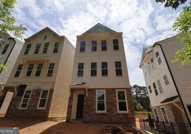 2nd image of 650 Memphis Dr, Scottdale, GA 30079 | MLS# 10796462