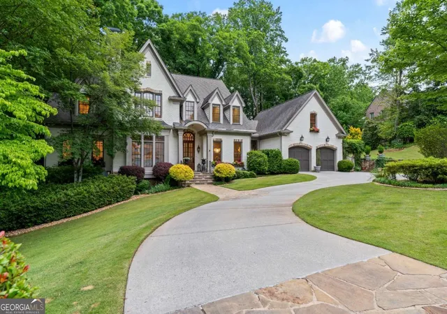 Photo 2 of Mansion for sale at 4605 Angelo Dr Ne, Atlanta, GA 30319 | MLS# 10825345 | Listing updated on 2026-08-27
