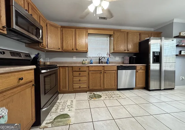 Photo 3 of Single family home for sale at 18 Hawk Spring Dr Sw, Rome, GA 30165 | MLS# 10830812 | Listing updated on 2026-09-04