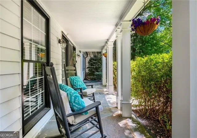 Photo 2 of Sale Pending at 1781 Warren Ct Nw, Atlanta, GA 30318 | MLS# 10811331 | Listing updated on 2026-10-12