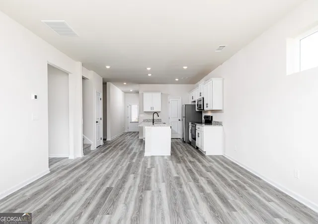 3rd image of 307 Egret Ct, Jefferson, GA 30549 | MLS# 10817473