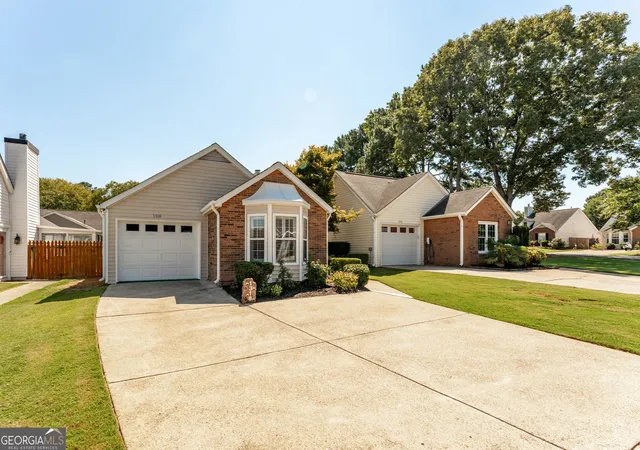 Photo 2 of Single family home for sale at 1318 Yorkshire Ln, Woodstock, GA 30188 | MLS# 10829891 | Listing updated on 2026-09-03