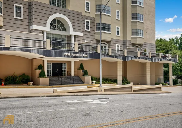 Condominium at 2499 Peachtree Rd Ne #705, Atlanta, GA 30305 | MLS# 10123153 |  | Sold on 2023-04-10