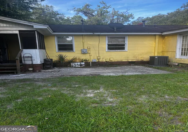 3rd image of 2108 E 60Th St, Savannah, GA 31404 | MLS# 10812959