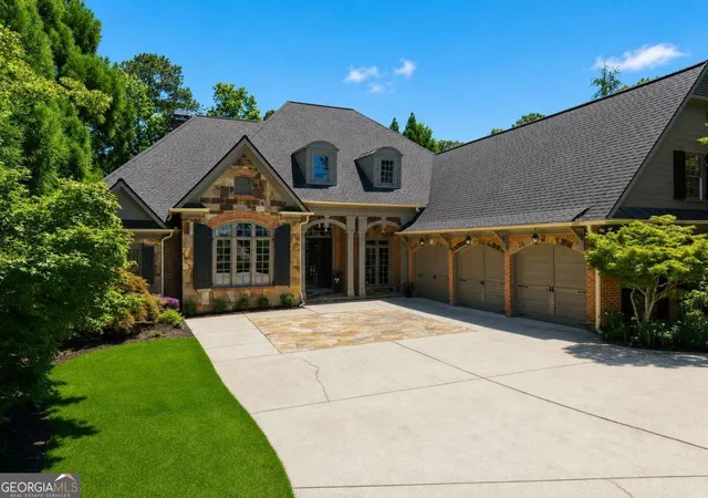 2nd image of 6945 Wakehurst Pl, Cumming, GA 30040 | MLS# 10822108