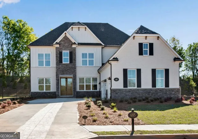 Photo 2 of Single family home for sale at 685 Caney Fork Rd, Alpharetta, GA 30005 | MLS# 10687235 | Listing updated on 2026-02-21
