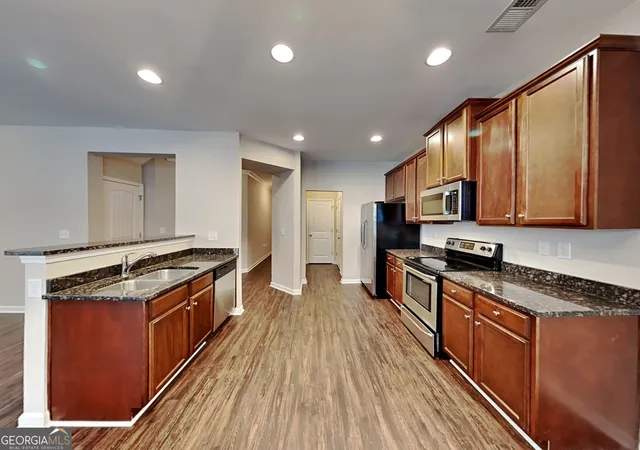 Photo 3 of Sale Pending at 3632 Sydney Harbor Ln, Cumming, GA 30040 | MLS# 10636928 | Listing updated on 2026-05-08