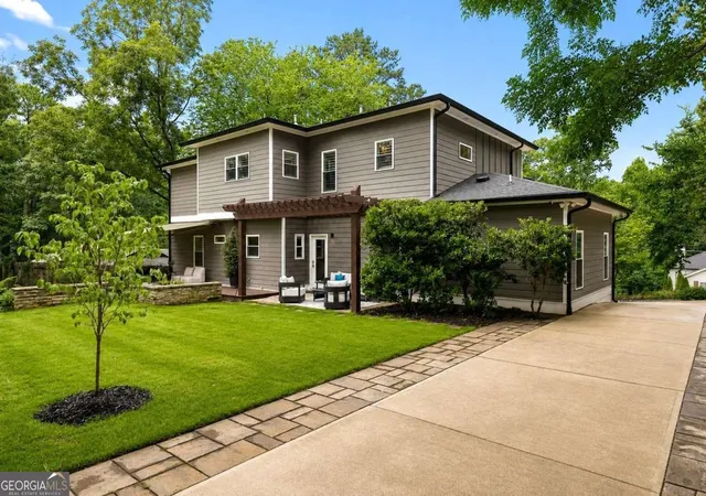 Photo 2 of Single family home for sale at 1392 Rupert Rd, Decatur, GA 30030 | MLS# 10816677 | Listing updated on 2026-09-13