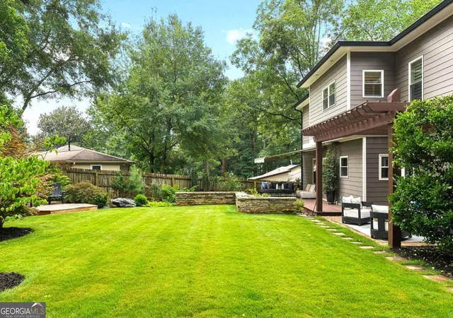 Photo 3 of Single family home for sale at 1392 Rupert Rd, Decatur, GA 30030 | MLS# 10816677 | Listing updated on 2026-09-23