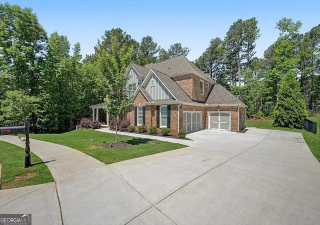 Photo 3 of Single family home for sale at 210 Manchester Ln, Villa Rica, GA 30180 | MLS# 10778735 | Listing updated on 2026-09-12