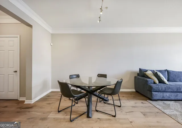 Listing Photo 4 - Condo for sale in building located at 400 17Th St Nw, Atlanta, GA 30363 - Unit #2125