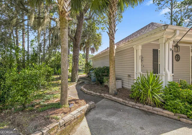 Photo 3 of Single family home for sale at 22 Shell Pointe Ct, Brunswick, GA 31525 | MLS# 10835426 | Listing updated on 2026-09-19