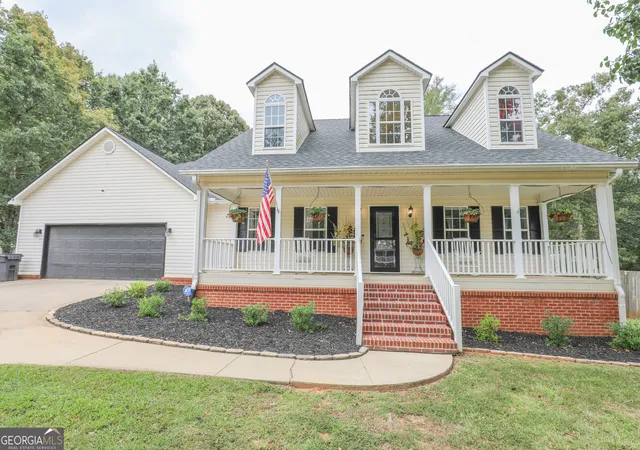Homes for sale in Milledgeville, GA | 240 Nw Southern Walk Dr, Milledgeville, GA 31061 | MLS# 10799588