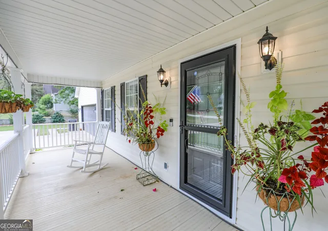 Homes for sale in Milledgeville, GA | 240 Nw Southern Walk Dr, Milledgeville, GA 31061 | MLS# 10799588