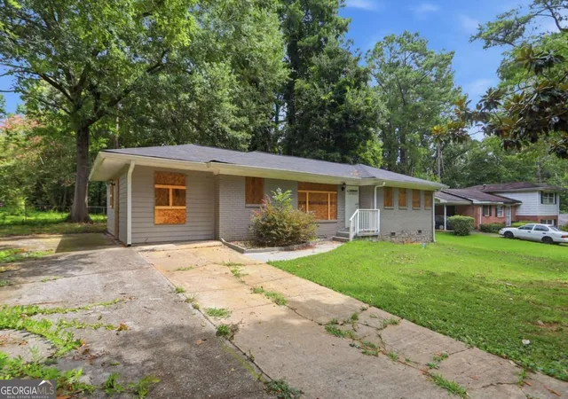 Photo 1 of Single family home for sale at 3456 Glensford Dr, Decatur, GA 30032 | MLS# 10820005 | Listing updated on 2026-08-19