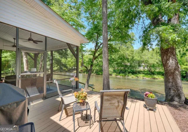 Homes for sale in Hayesville, NC | 198 Riverbend Dr, Hayesville, NC 28904 | MLS# 10797060