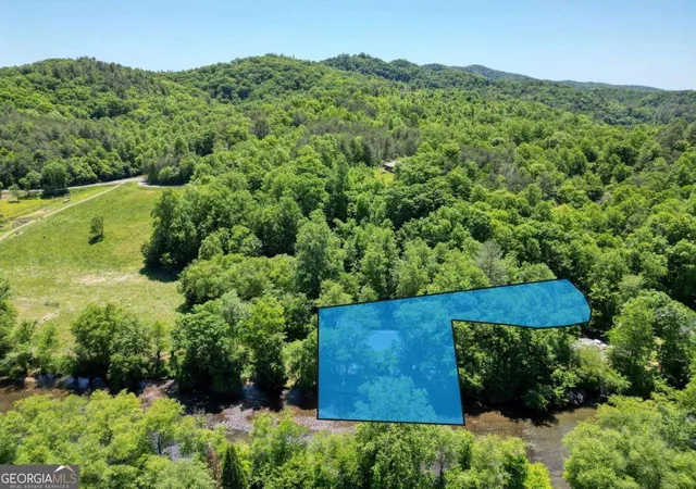 Homes for sale in Hayesville, NC | 198 Riverbend Dr, Hayesville, NC 28904 | MLS# 10797060