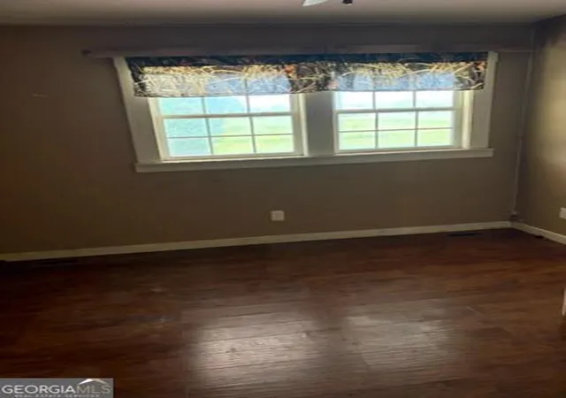 Photo 2 of Single family home for sale at 128 Oaktree Ln, Alma, GA 31510 | MLS# 10809020 | Listing updated on 2026-08-23