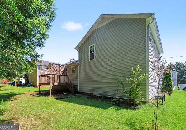 Photo 17 of Single family home for sale at 329 River Trace Dr, Villa Rica, GA 30180 | MLS# 10832687 | Listing updated on 2026-09-08