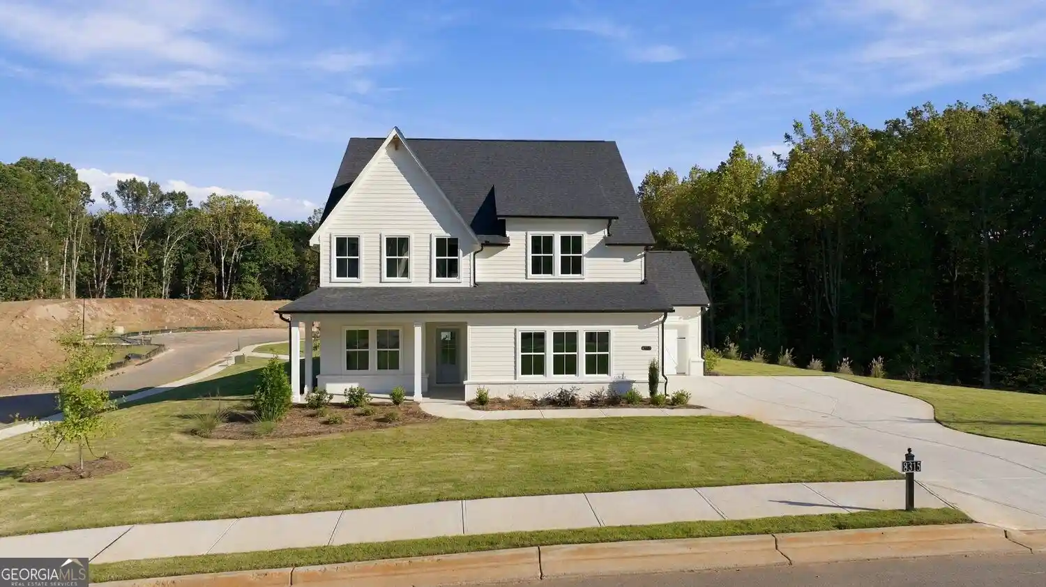 Single family home for sale at 8315 Creekside Overlook Dr, Gainesville, GA 30506 | MLS# 10872952