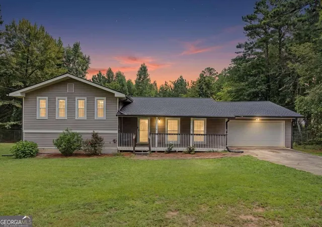 1st image of 576 Cross Plains Rd, Carrollton, GA 30116 | MLS# 10820846