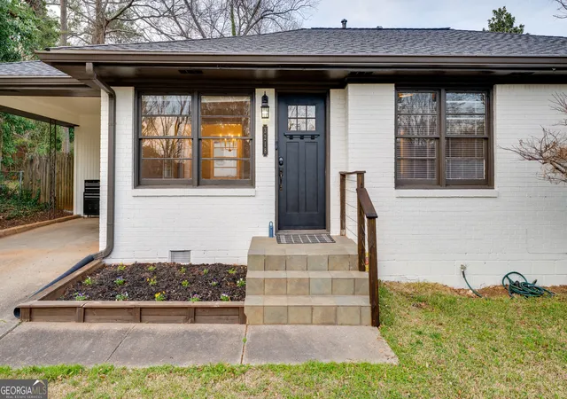 Photo 2 of Single family home for sale at 3218 Beech Dr, Decatur, GA 30032 | MLS# 10815248 | Listing updated on 2026-08-13