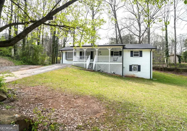 2nd image of 1980 Winchester Ct Sw, Marietta, GA 30008 | MLS# 10801019