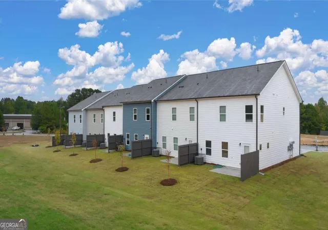 Photo 2 of Townhouse for sale at 1056 Merritt Dr #29, Villa Rica, GA 30180 | MLS# 10831968 | Listing updated on 2026-09-07