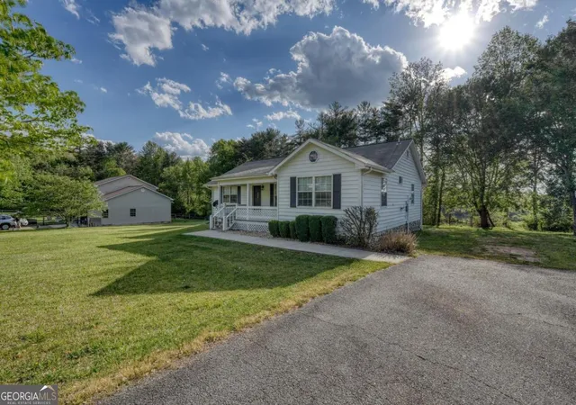 Photo 3 of Single family home for sale at 1013 Bradley Rd #4, Blairsville, GA 30512 | MLS# 10738727 | Listing updated on 2026-08-26