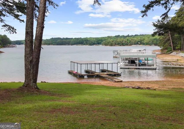 Photo 4 of Single family home for sale at 7940 Lanier Dr, Cumming, GA 30041 | MLS# 10805160 | Listing updated on 2026-10-09