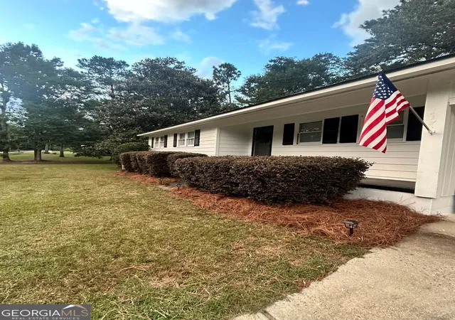 2nd image of 707 Barfoot Ext, Dublin, GA 31021 | MLS# 10814900