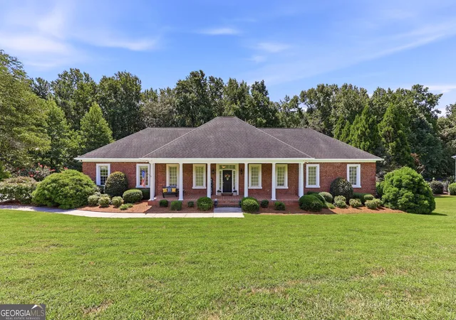 1st image of 4593 Montclair Cir, Gainesville, GA 30506 | MLS# 10820086