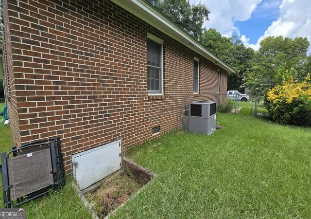 3rd image of 223 Meadowridge Dr, Warner Robins, GA 31093 | MLS# 10819953