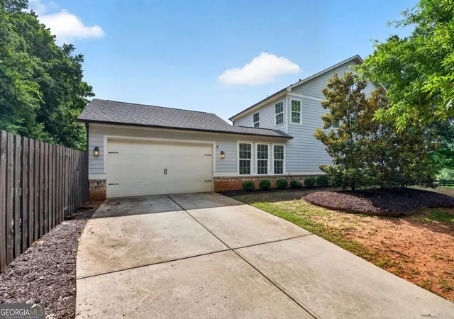 Photo 30 of Single family home for sale at 301 Edgewater Dr, Athens, GA 30605 | MLS# 10792332 | Listing updated on 2026-08-29