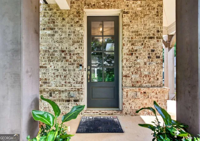 Photo 3 of Single family home for sale at 301 Edgewater Dr, Athens, GA 30605 | MLS# 10792332 | Listing updated on 2026-08-29